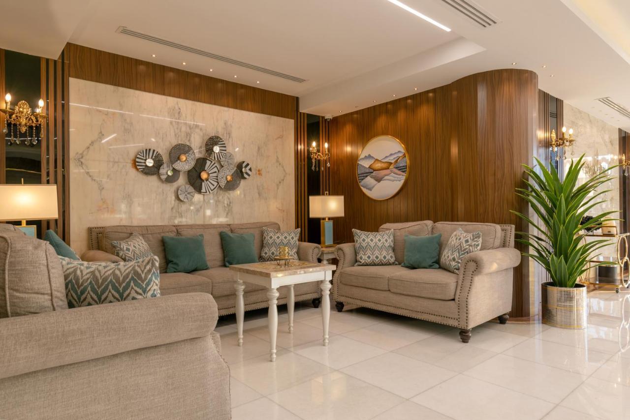 Royal Boutique Hotel Khamis Mushait Exterior photo