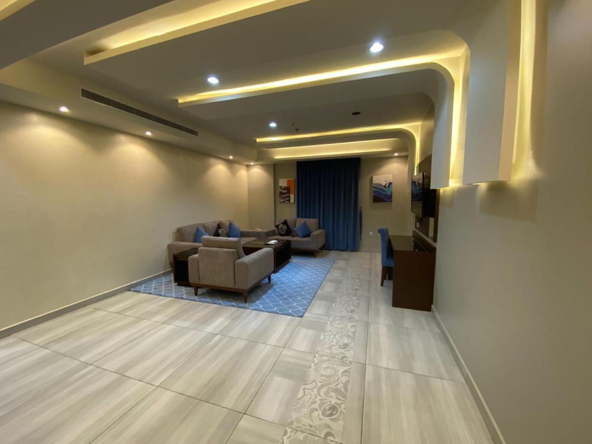 Royal Boutique Hotel Khamis Mushait Exterior photo