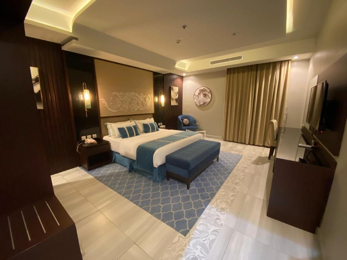 Royal Boutique Hotel Khamis Mushait Exterior photo