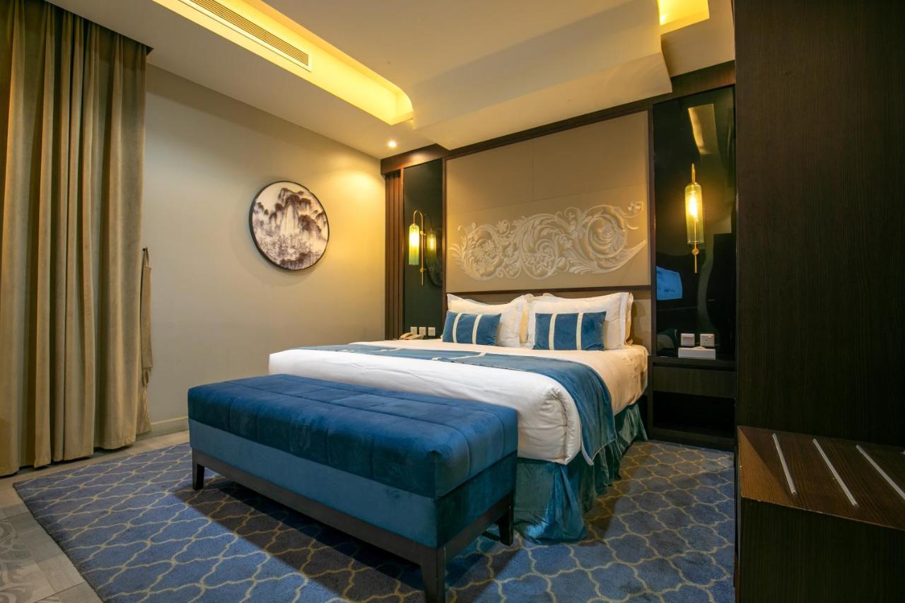 Royal Boutique Hotel Khamis Mushait Exterior photo