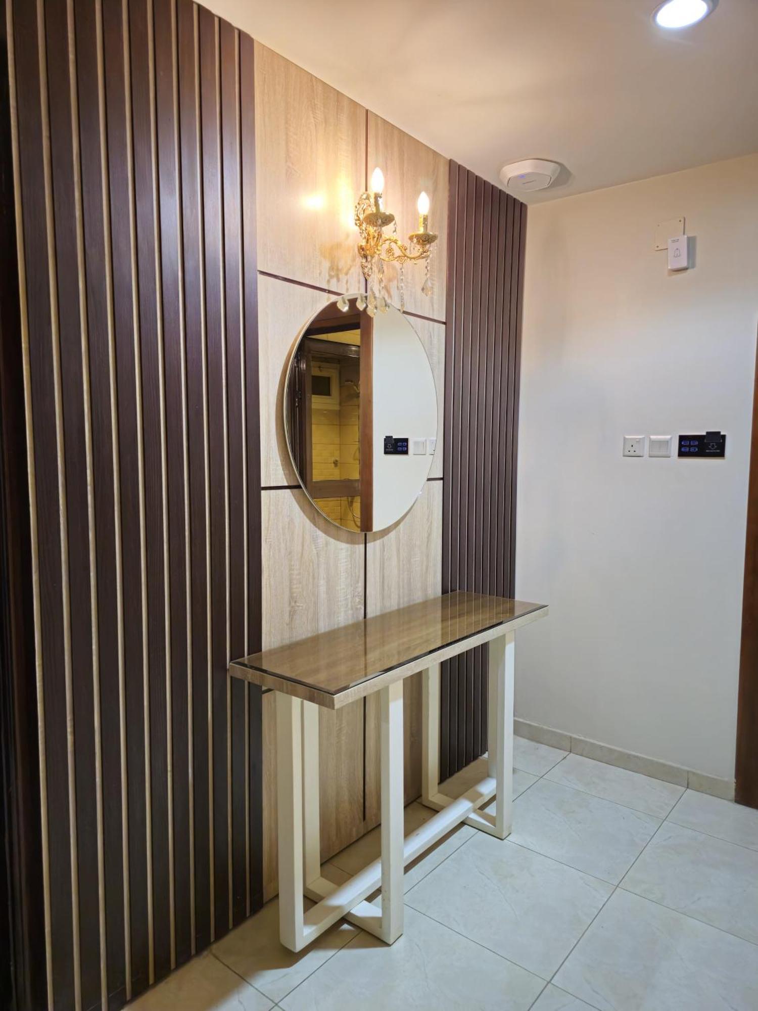 Royal Boutique Hotel Khamis Mushait Exterior photo