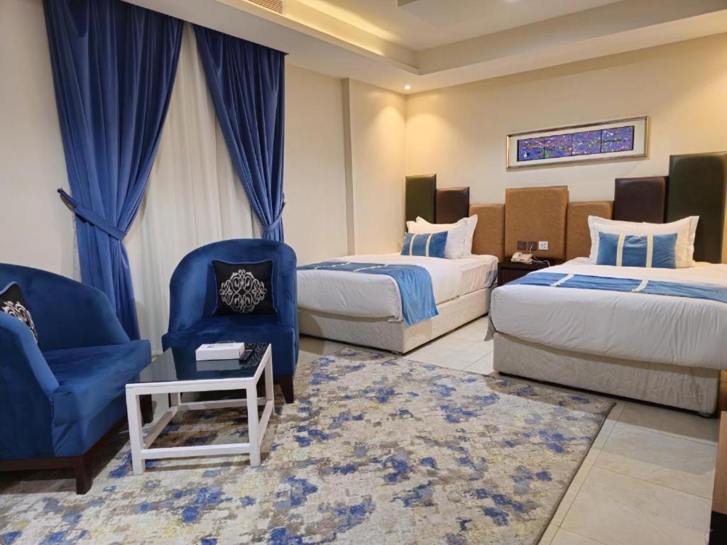 Royal Boutique Hotel Khamis Mushait Exterior photo
